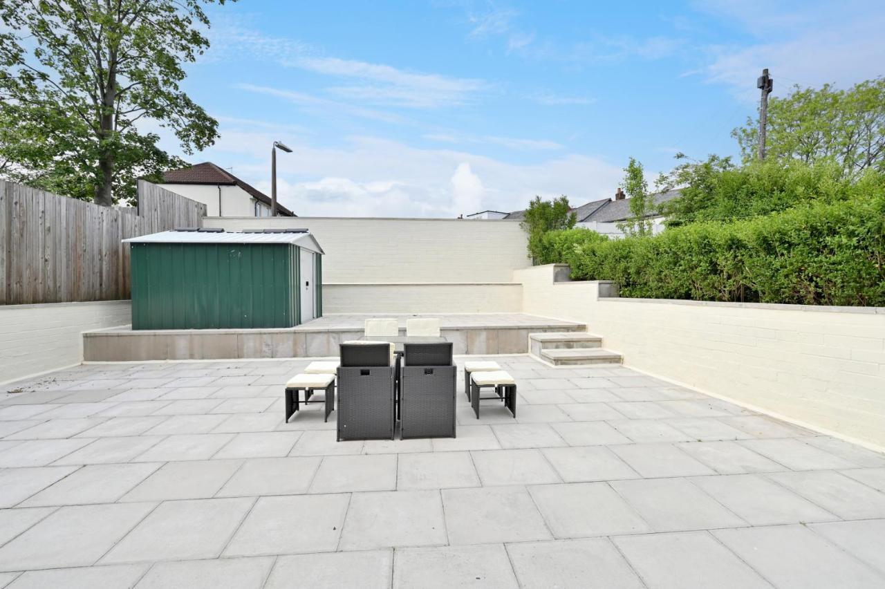 Sleek And Stylish 3 Bed In Bolton - Garden - Parkingヴィラ エクステリア 写真