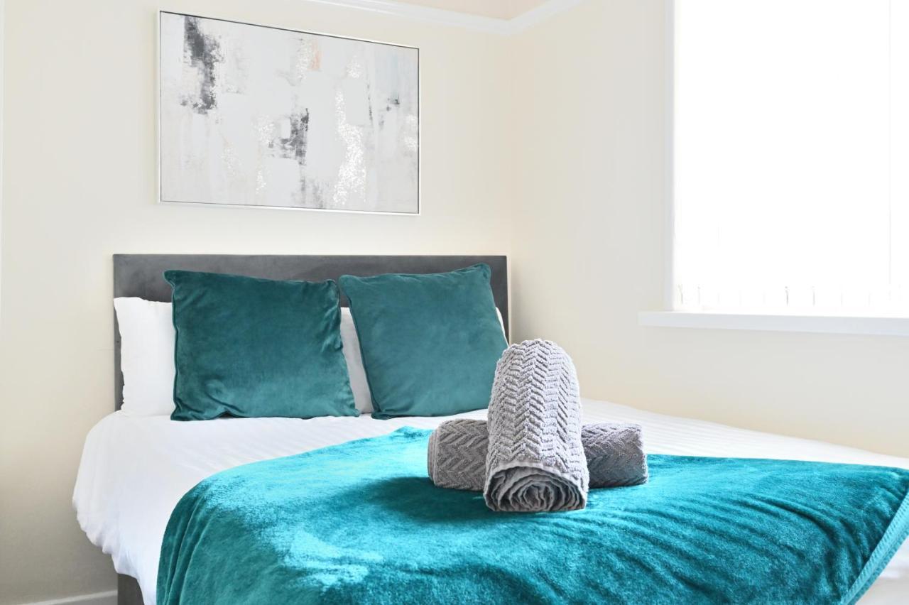 Sleek And Stylish 3 Bed In Bolton - Garden - Parkingヴィラ エクステリア 写真